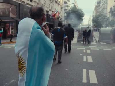 Un clip que grabe en la marcha de los jubilados