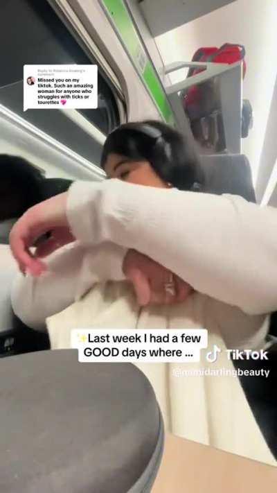 She said she hasn't got tourettes but the tapping on the window seems odd, it looks forced. I think someone just slipped up with their fraud act 🤦🏻‍♀️