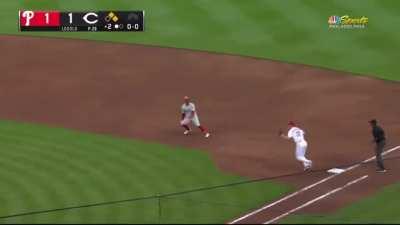 [Highlight] Christian Pache hits a single to right field then it becomes a battle of fundamentals between both teams