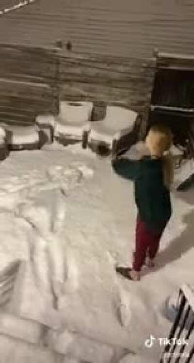 Throwing hot water on ice