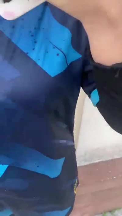 Raba tetek awek tudung