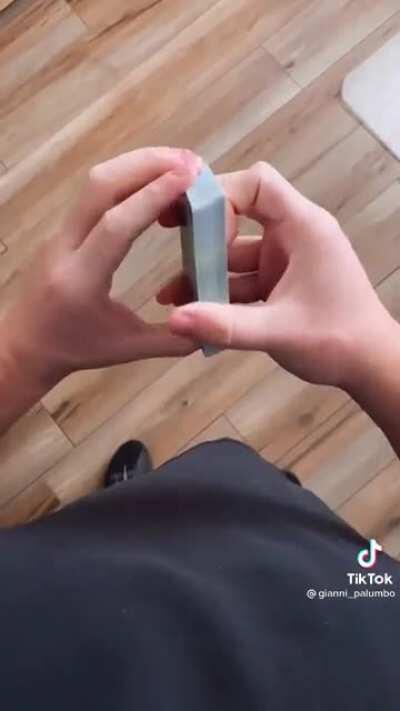 Cardistry asmr is best asmr [visual] [unintentional]