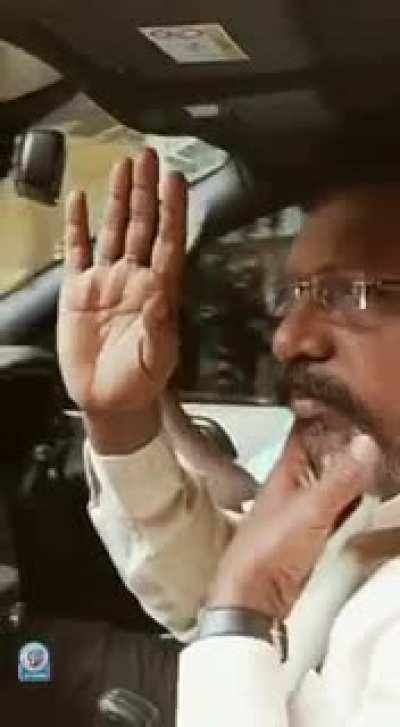 Hard to see pakutharivu Pagalavan like this. Disclaimer:This may trigger many