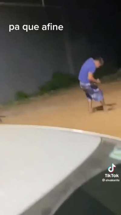 disparo , pongo pared , le bajo 50