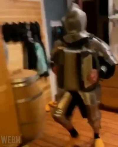 Kass wearing Soldier's Set