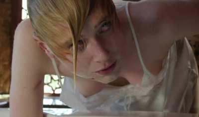 Elizabeth Debicki likes it rough! Those tits jiggling under the dress makes me diamonds