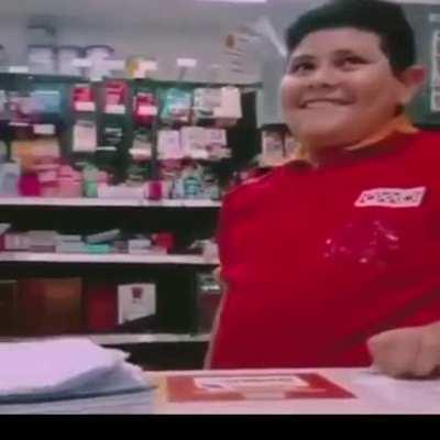 Need help to find the sax music in the end. Just know the name of the meme, Niño from del Oxxo, but cab't find this edit on Youtube. Help please.