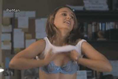 Can’t stop jerking to Natalie Portman 🥵