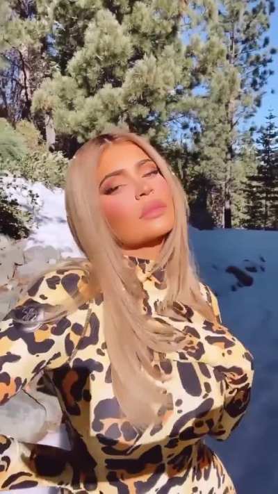 Kylie Jenner 😋❤️‍🔥