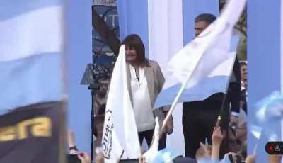 El llamado para cazar Mabeles.