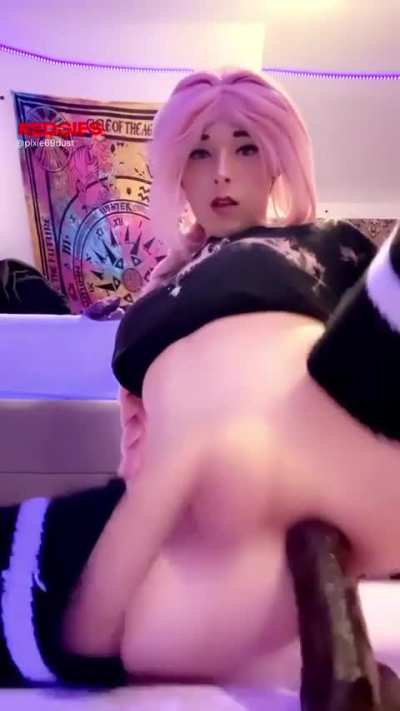 say YES if ure into transgirls and ill send u nudes