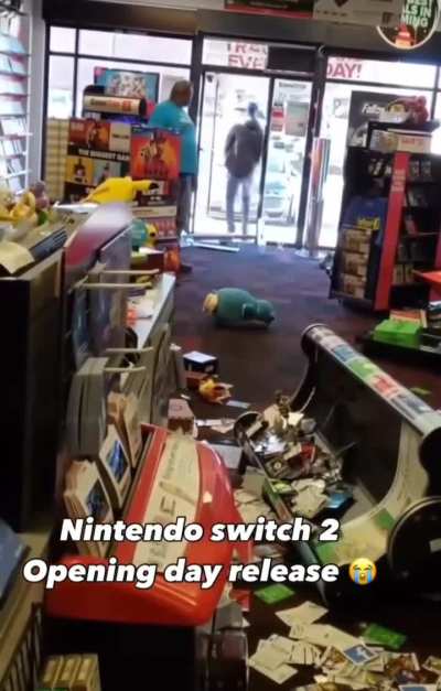 Man trashes video game store