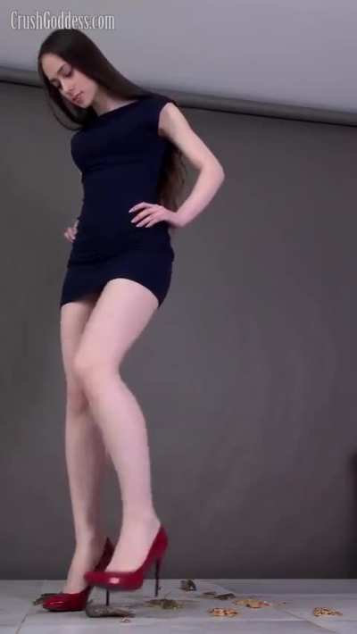 Crush Goddess Marina - Bug Crushed