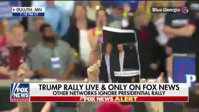 Trump gets triggered and has a protestor thrown out for holding up a photo of Trump and Epstein while the crowd boos at his Duluth, MN rally (6/20/2018)