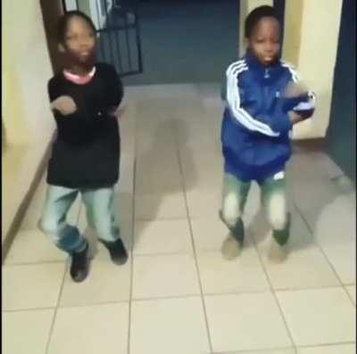 Everytime i hear bucks verse on scarecraw i think of this video and i have NO CLUE why so i made this to make everyone thing of the same thing too 🥰