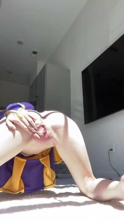 I wonder what my friends would say if they knew I show off my naked body online