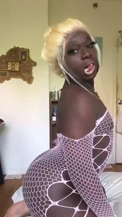 it’s giving PINK. 🎀🌸💕