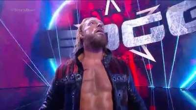[SmackDown Spoilers] Edge makes his entrance
