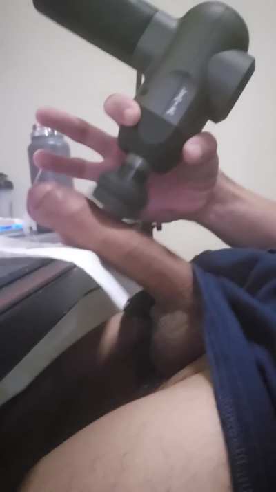 Count the throbs. Massage gun is crazy.