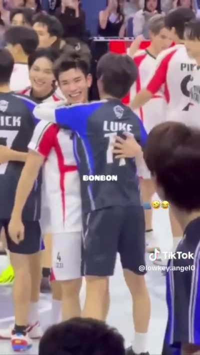 [Starlympics 2025] Fourth giving Luke a meaty slap on his cheek