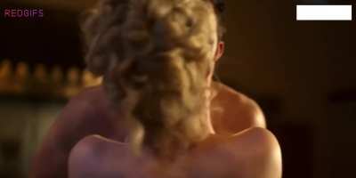 Elle Fanning nude - The Great s02e01 (2021)