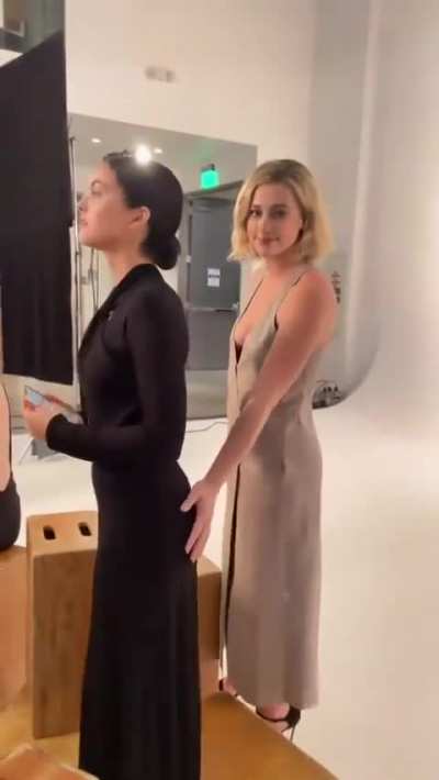 Camila Mendes & Lili Reinhart