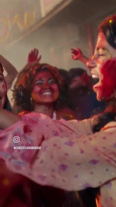 Maithili Thakur sexy dance. Anyone wanna fap on her DM me.