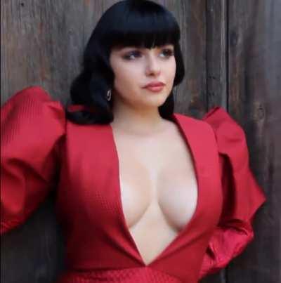 Ariel Winter always belongs here