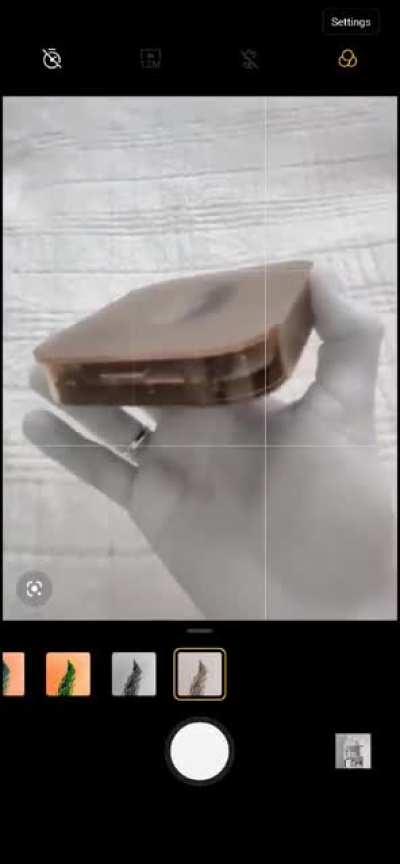 OnePlus8Pro’s Color Filter Camera can see through some plastic