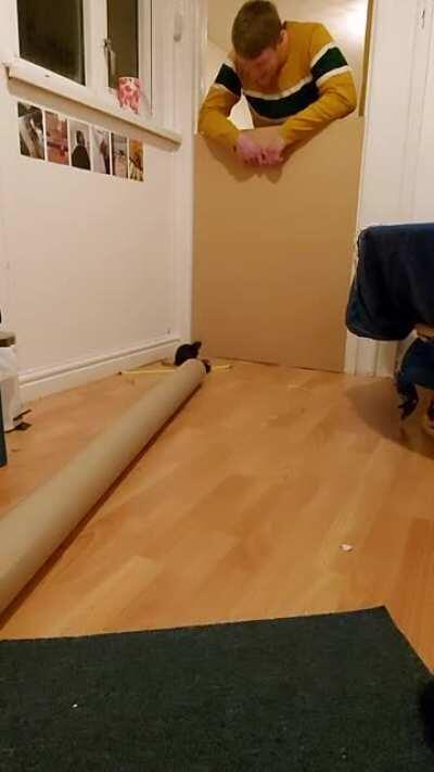 Whenever my BF walks by the rat park, Aggie has to run up to him and jump for cuddles. I finally got it on camera and it's the wholesome content we all need