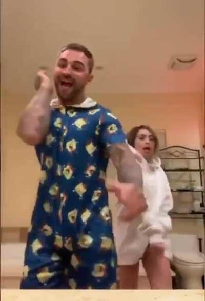 This was really hot for some reason... open to chat