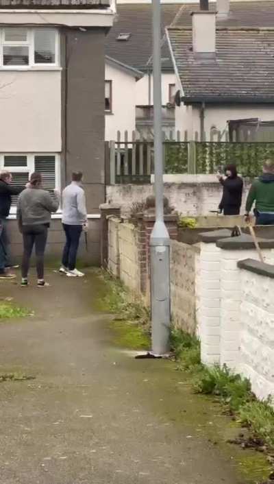 stand off with stabbing suspect , he stabbed 4 people earlier ( Dublin, Ireland)