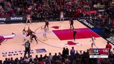 [Highlight] Nurkic causes the turnover before hitting the shot to give the suns the lead