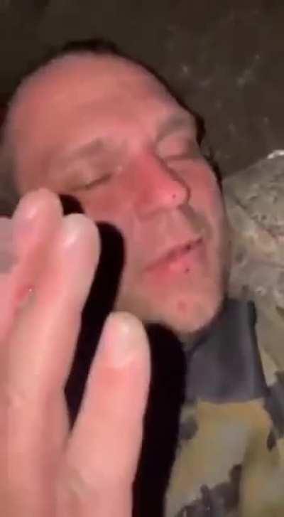 Ukrainian soldiers just captured a Russian major (second highest field rank in the Russian army)