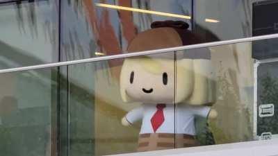 Smol Ame dancing to YMCA at CRX2022