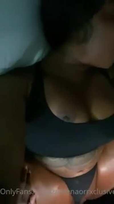 Zemeena giving up the pussy