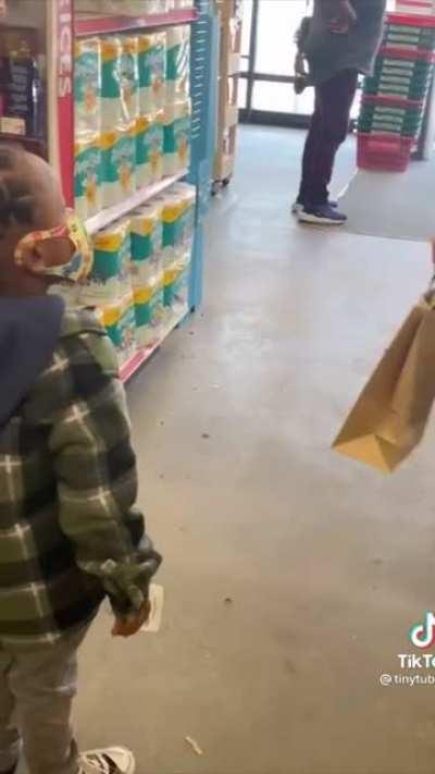 Ultimate meltdown at the Dollar General ends with the cops getting called to deescalate the situation