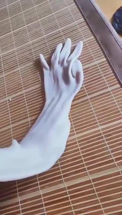 blursed_glove
