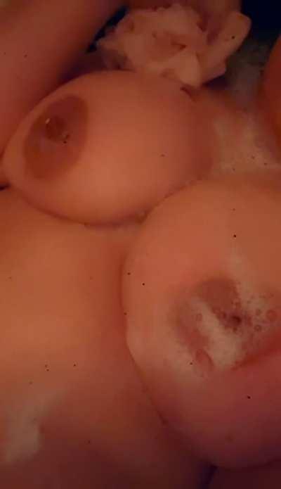 It’s been a really long time. I’m sorry y’all 💕💕