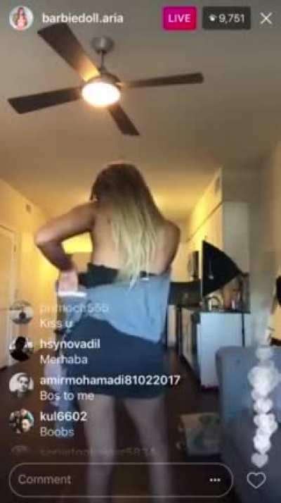 Barbiedoll.aria has a couple nipple slips