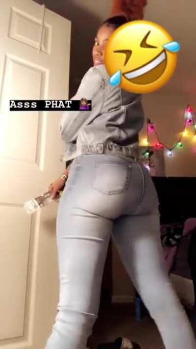 Queen arri friend need to make a only fans