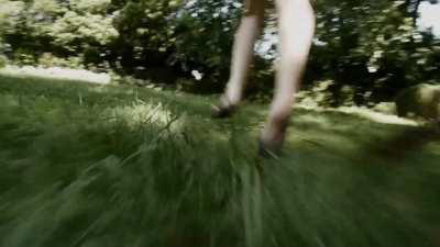 Low-budget horror movie always = great plot! Michelle Trasatti in Beaster Day (2014)