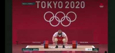 265 kg clean and jerk by the legend.