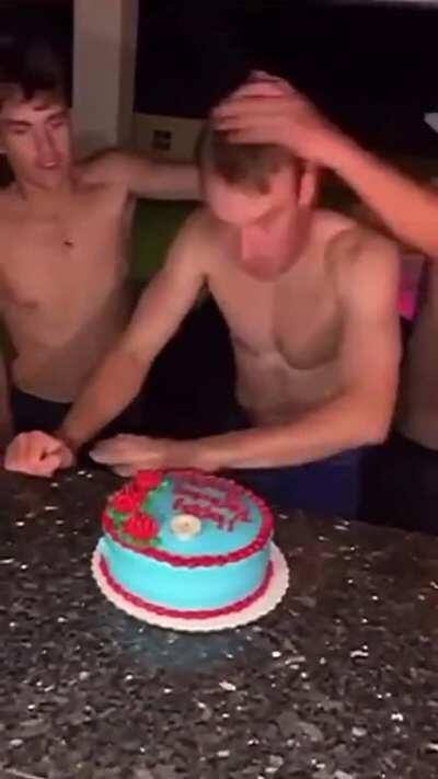 To smash his face in the cake