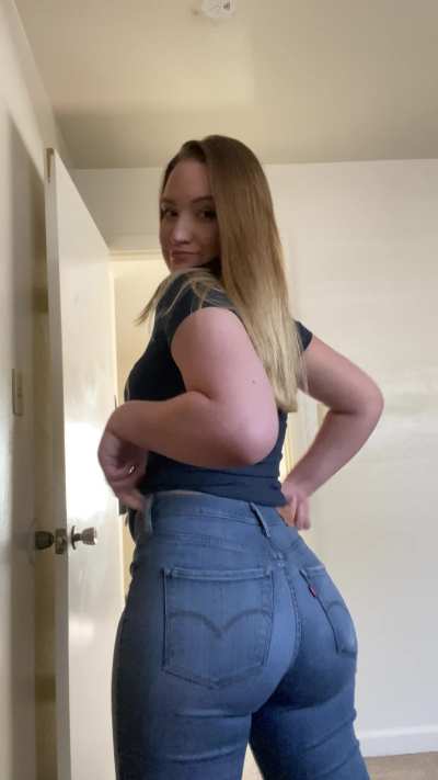 Who said jeans aren’t comfy? ;) (crosspost)