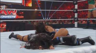 Layla dominates Maxine