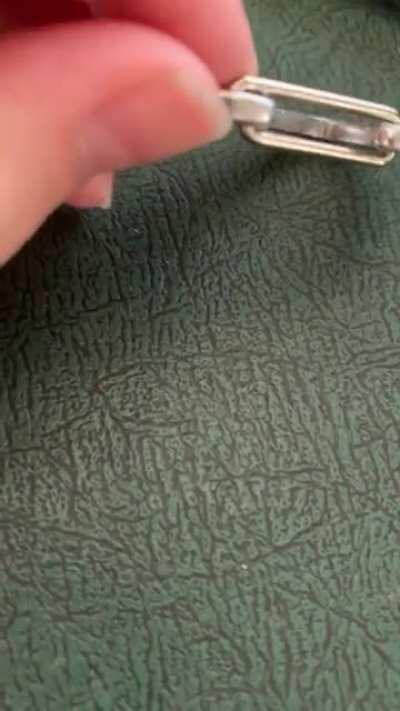 Just found out that the clip on my carabiner isn’t parallel, can’t I see it now.