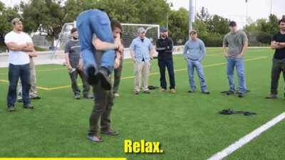 Former US Ranger teaches you how to quickly pickup someone significantly heavier than you