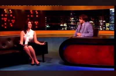 Gemma singing the theme for ‘Only Fools and Horses’