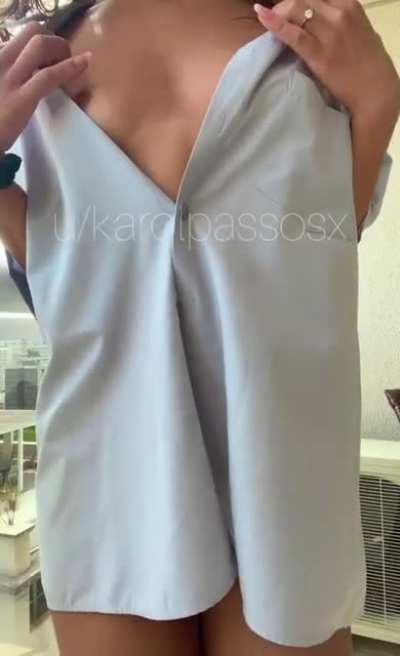 I love showing my tight 19yo body